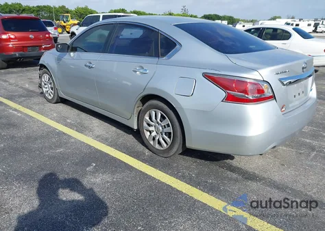 2014 Nissan Altima 2.5 S z USA, uszkodzony, nr VIN 1N4AL3AP0EC115492